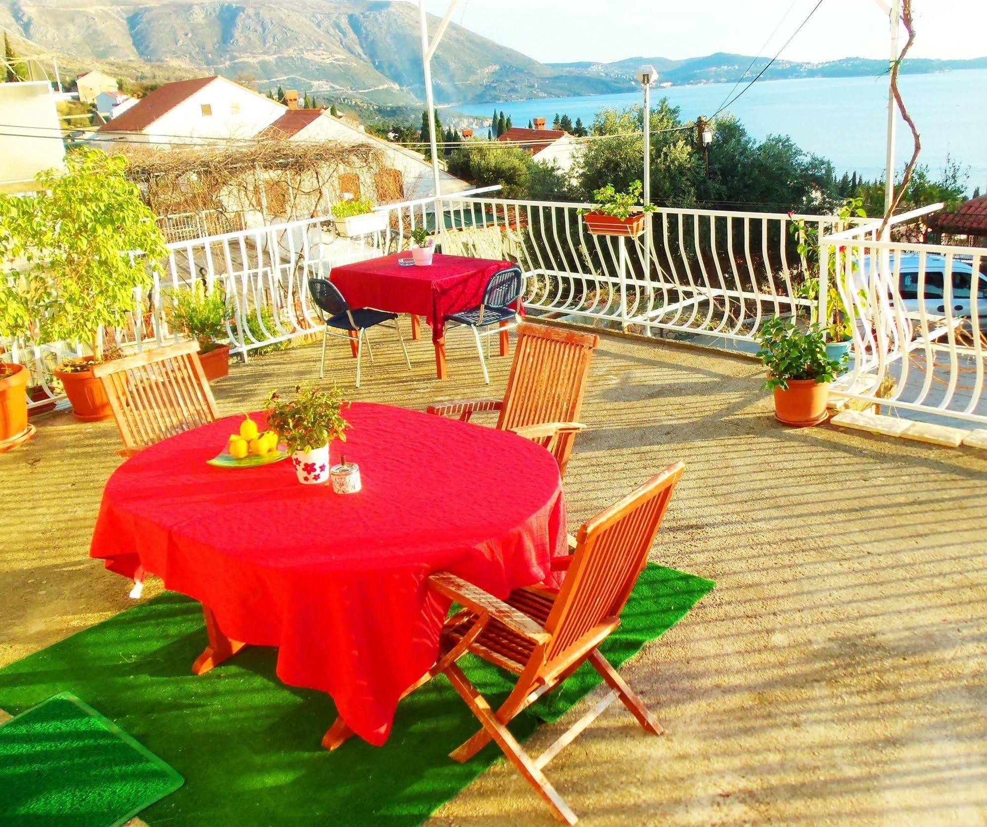 Guest House Kate Mlini Exteriér fotografie