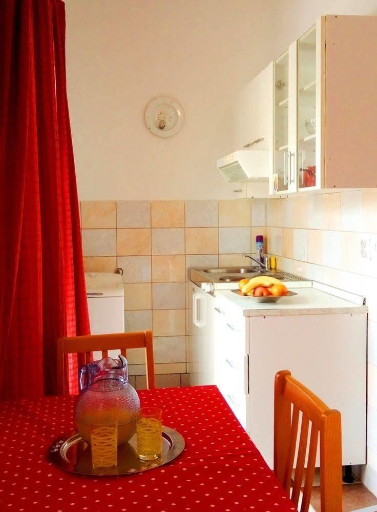 Guest House Kate Mlini Exteriér fotografie
